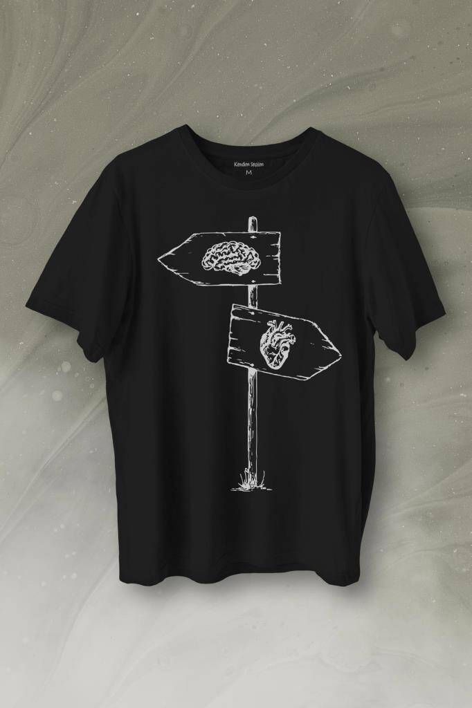 Asılan Kalp Ve Beyin Aşk Akıl Mantık Ters Yön Baskılı Tişört Unisex T-Shirt - 1