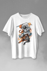 Aslan Üstünde Mızraklı Savaşçı Astronot Uzay Baskılı Tişört Unisex T-shirt - 1