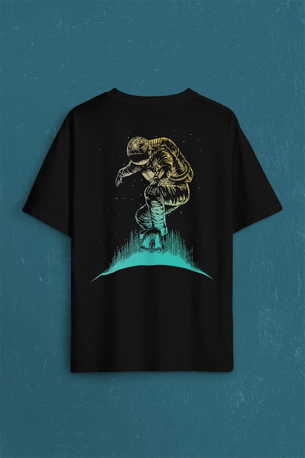 Astronot Uzay Cosmos Ay Dünya Gezegen Galaksi Sırt Ön Baskılı Oversize Tişört Unisex T-Shirt - 1