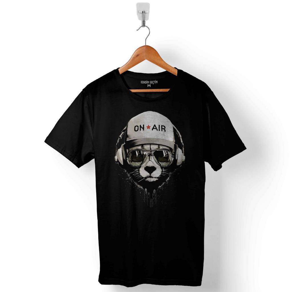 Bear On Air Music Kulaklık Müzik Dinleyen Ayı Baskılı Tişört Unisex T-Shirt - 1