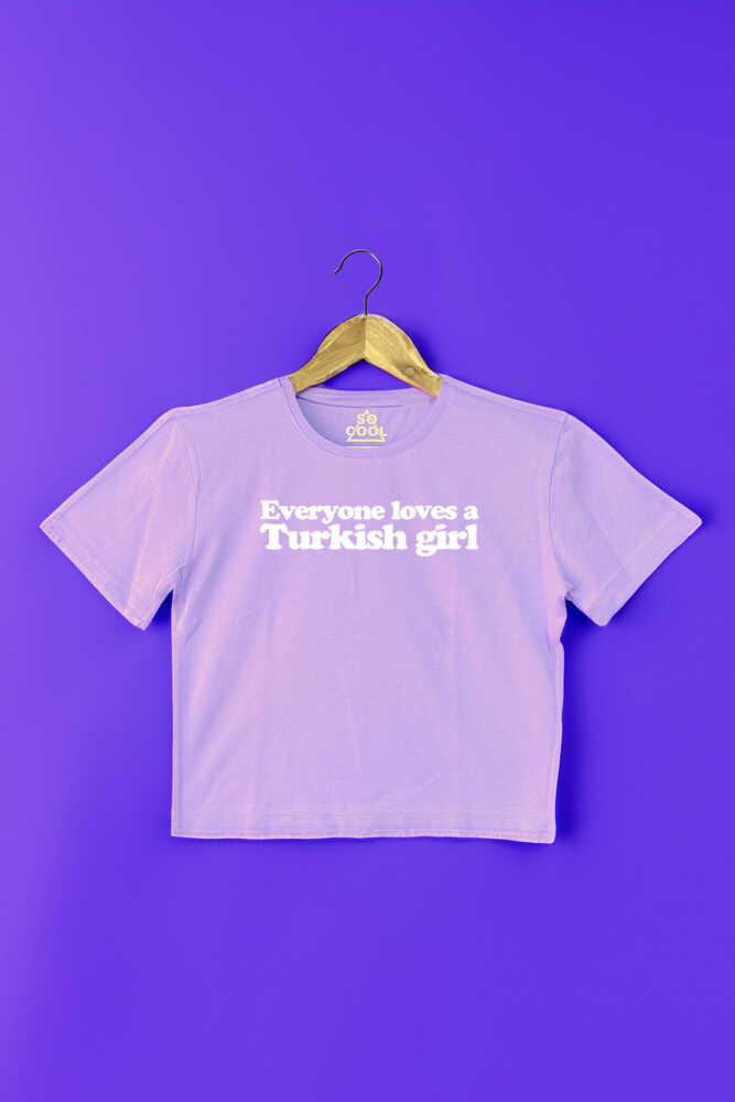 Crop T-shirt Everyone Loves A Turkish Girl Baskılı Lila Kadın Tişört - 1