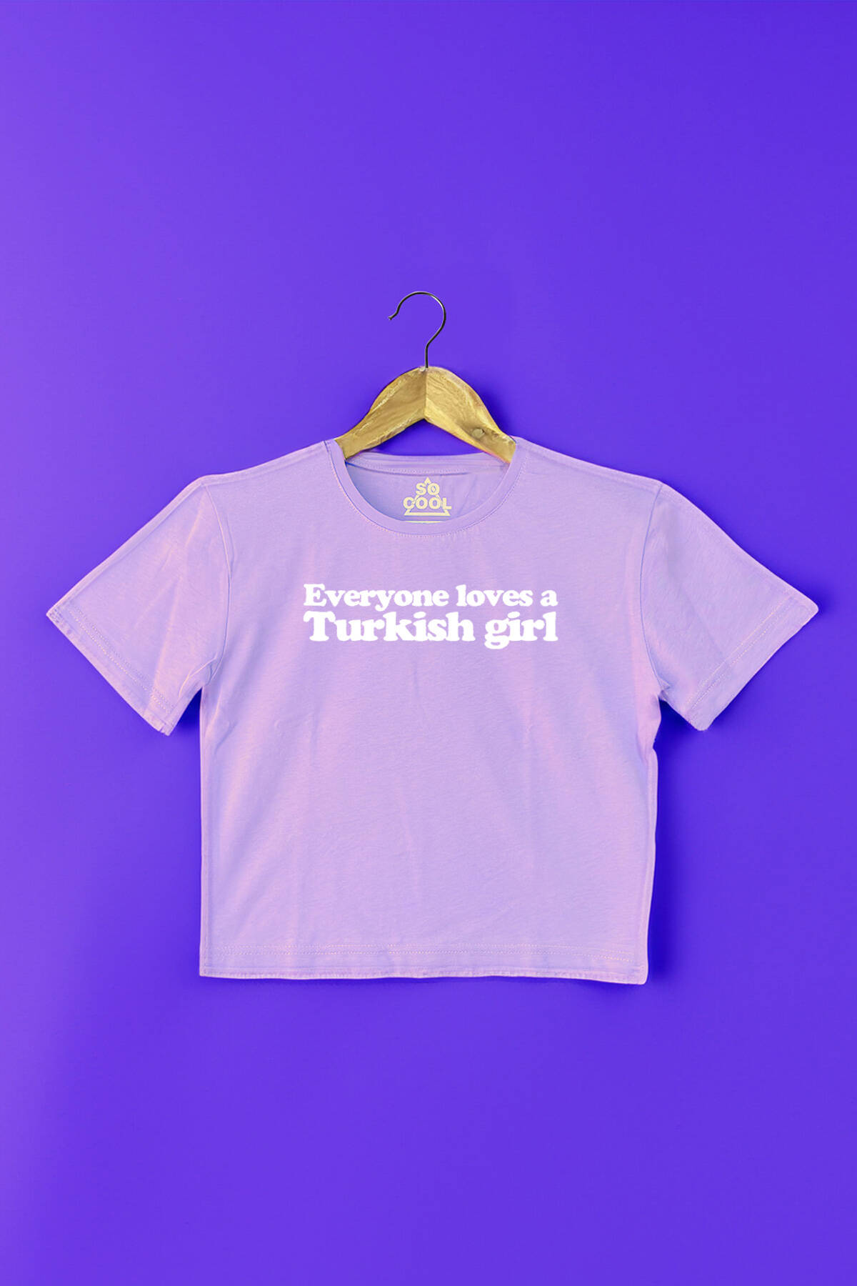Crop T-shirt Everyone Loves A Turkish Girl Baskılı Lila Kadın Tişört