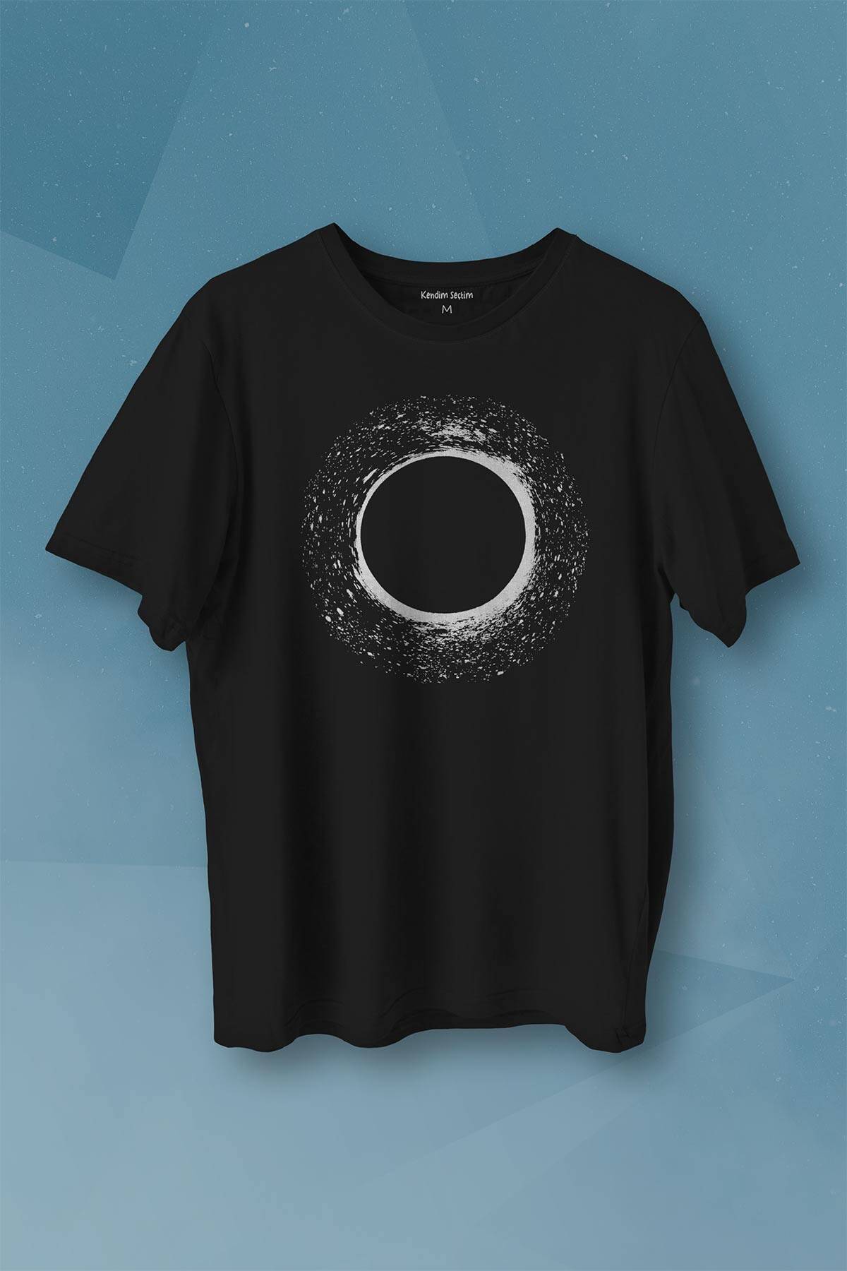 Evrende Karadelik Uzay Zaman Cosmos Black Hole Baskılı Tişört Unisex T-shirt - 1