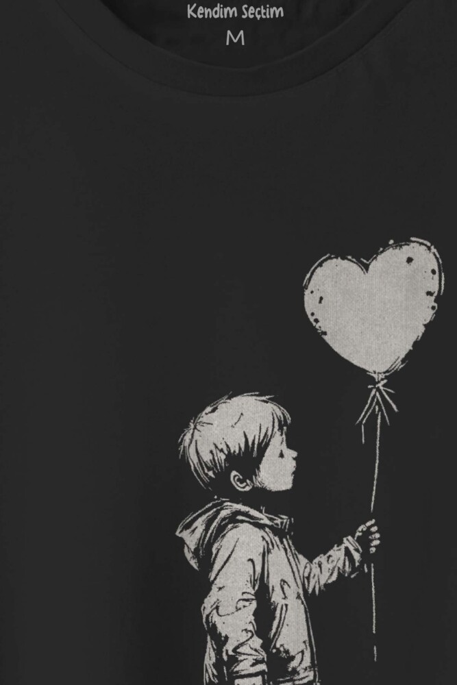 Kalp Balon Tutan Çocuk Grafitti Street Art Siyah Regular Fit Tişört - 2