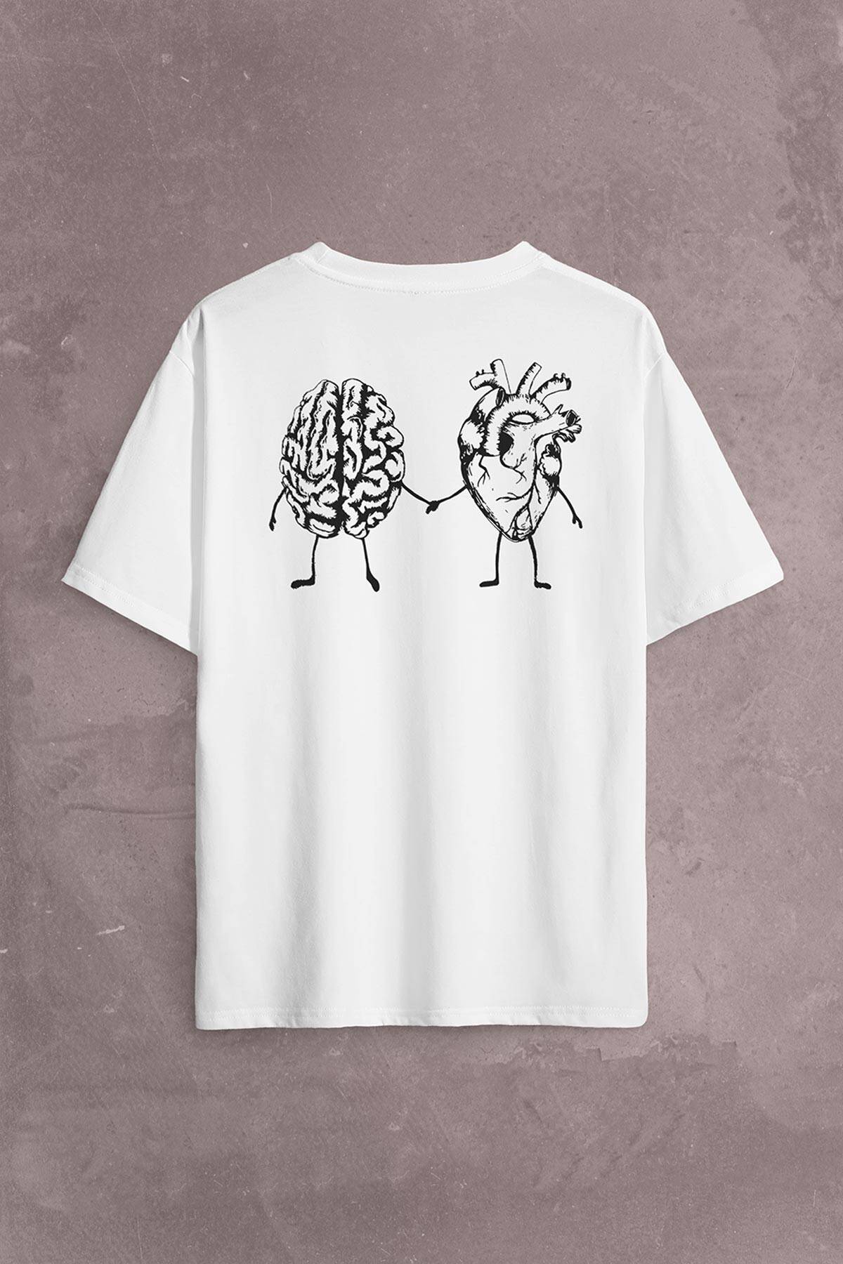 Kalp Ve Beyin Aşk Akıl Mantık El Ele Duygusal Zeka Sırt Ön Baskılı Oversize Tişört Unisex T-Shirt - 1