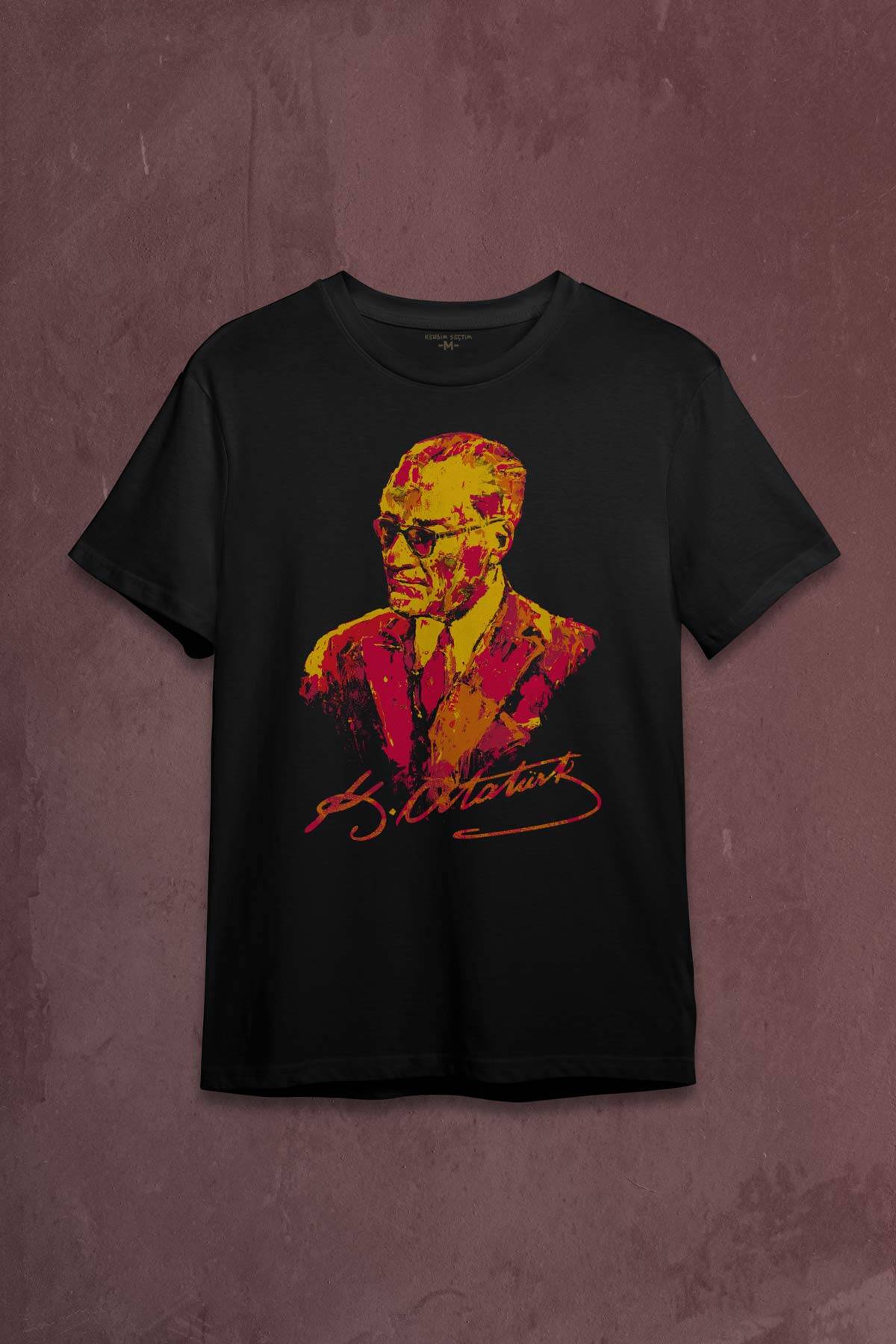 Karizma Gözlüklü Atatürk Sarı Kırmızı Baskılı Tişört Unisex T-shirt