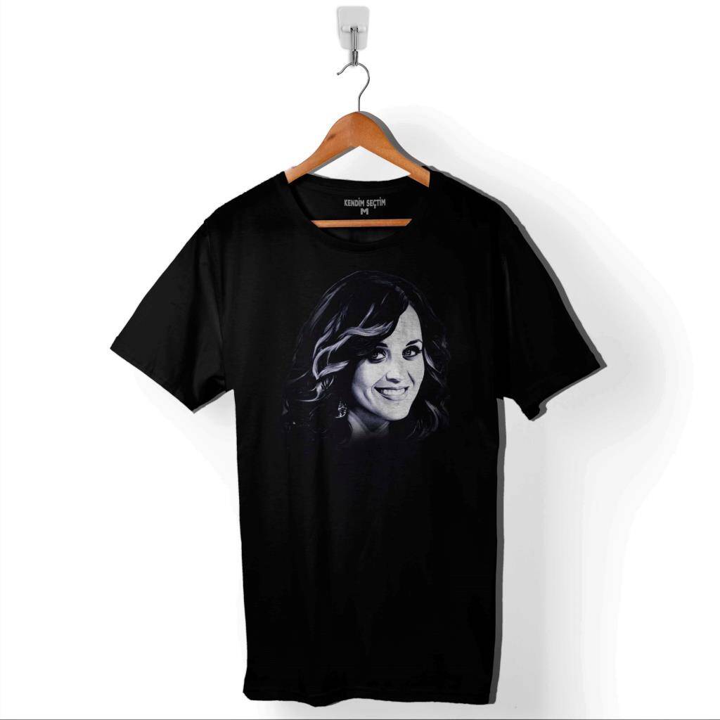 Katy Perry Kissed Gırl Keti Peri Fotoğraflı Resimli Baskılı Tişört Unisex T-Shirt - 1