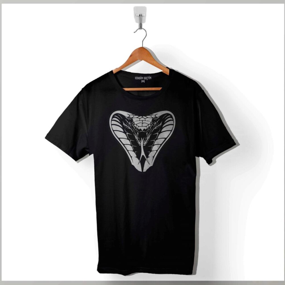 Kral Kobra Kara Yılan King Black Snake Cobra Baskılı Tişört Unisex T-Shirt - 1