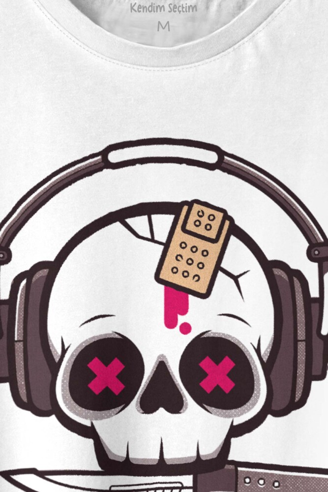 Müzik Dinleyen Kuru Kafa Kulaklık Bıçak Yara Bandı Skull Baskılı Tişört Unisex T-shirt - 2
