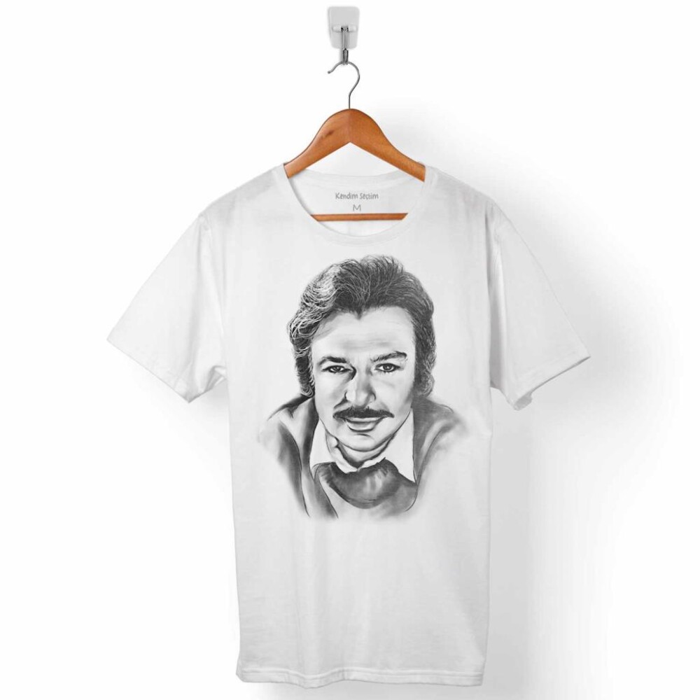 OĞUZ ATAY ŞAİR TÜRK EDEBİYATI ŞİİR ERKEK TİŞÖRT