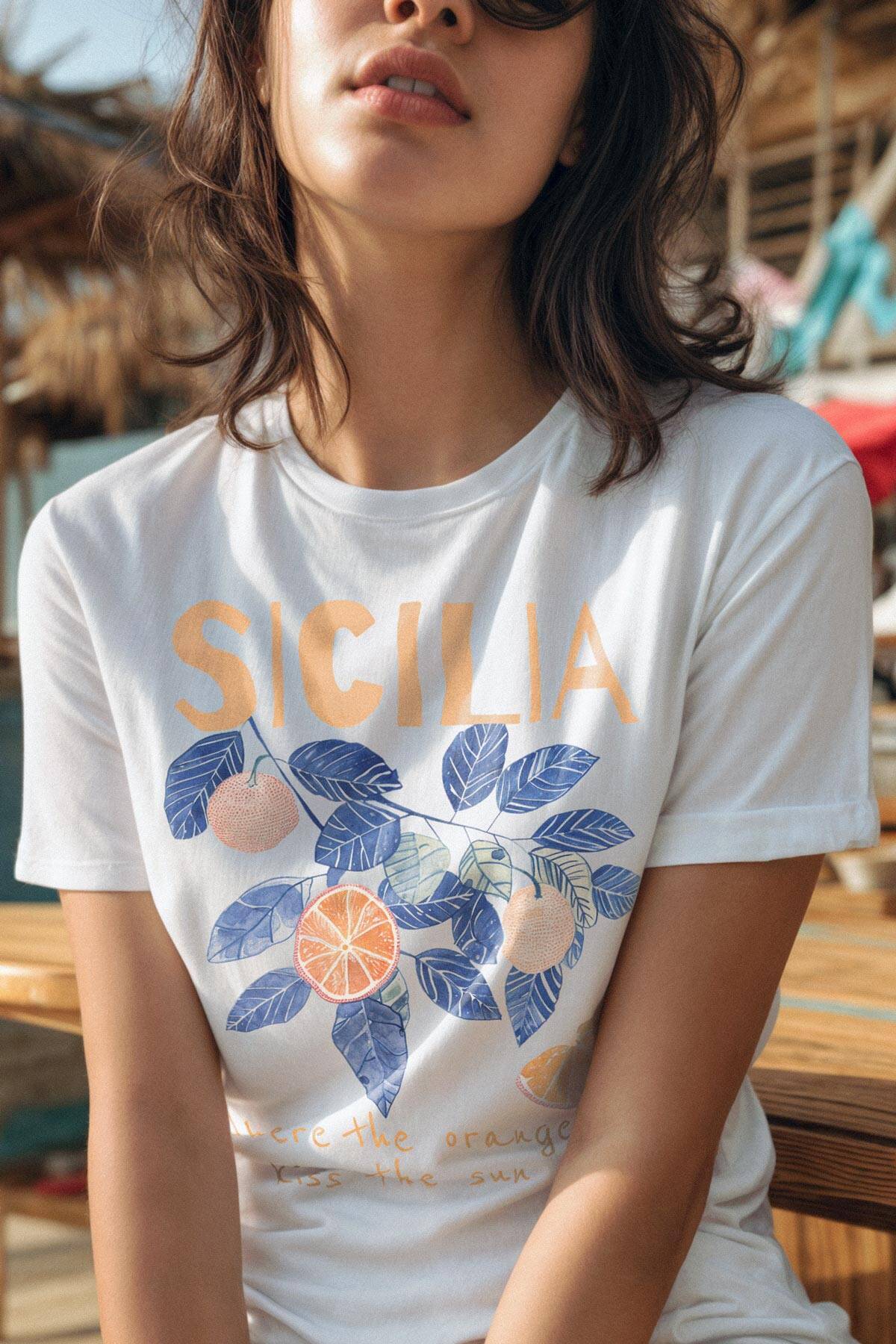 Oranges Kiss The Sun Sicilia Italy İtalya Sicilya Meyve Portakal Baskılı Unisex Beyaz T-shirt - 1
