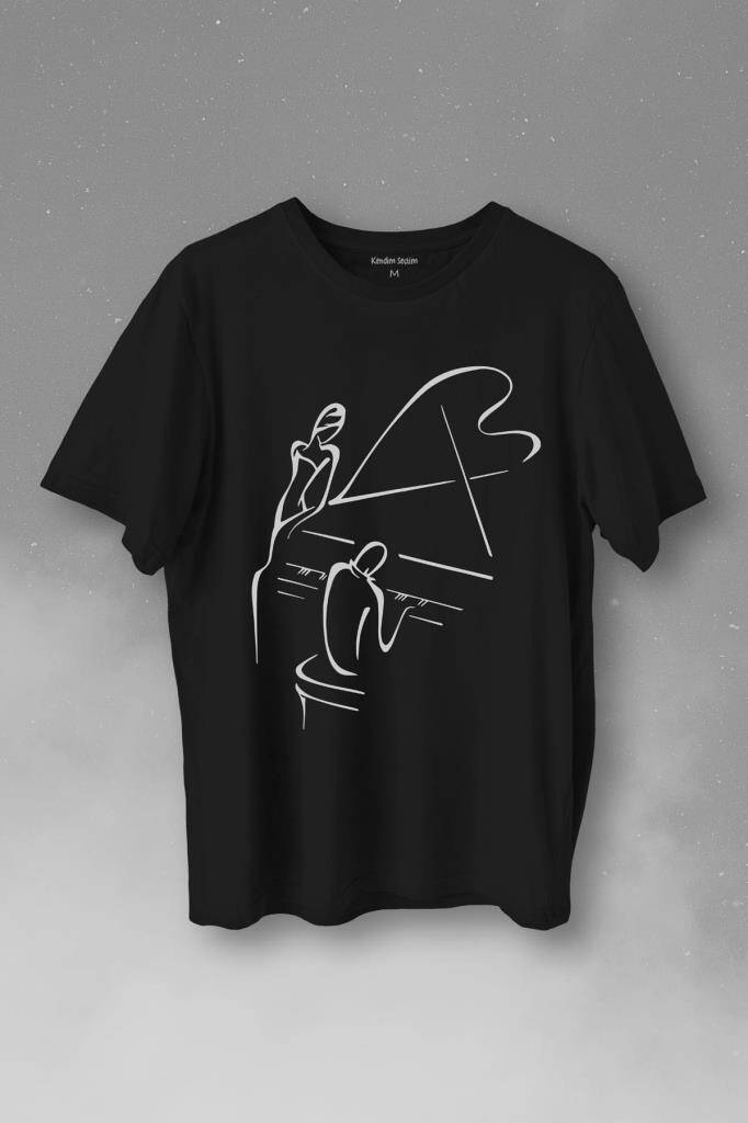 Piyano Başında Romantik Müzik Aşkı Müzikal Aşıkları Baskılı Tişört Unisex T-Shirt - 1
