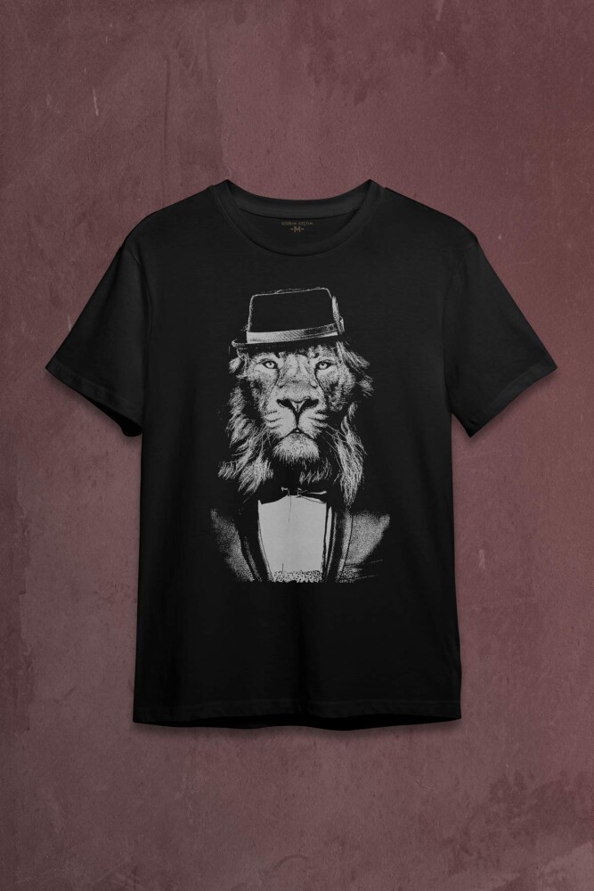 Suit Up Takım Elbiseli Aslan Modern Kıravat Arslan Baskılı Tişört Unisex T-shirt - 1