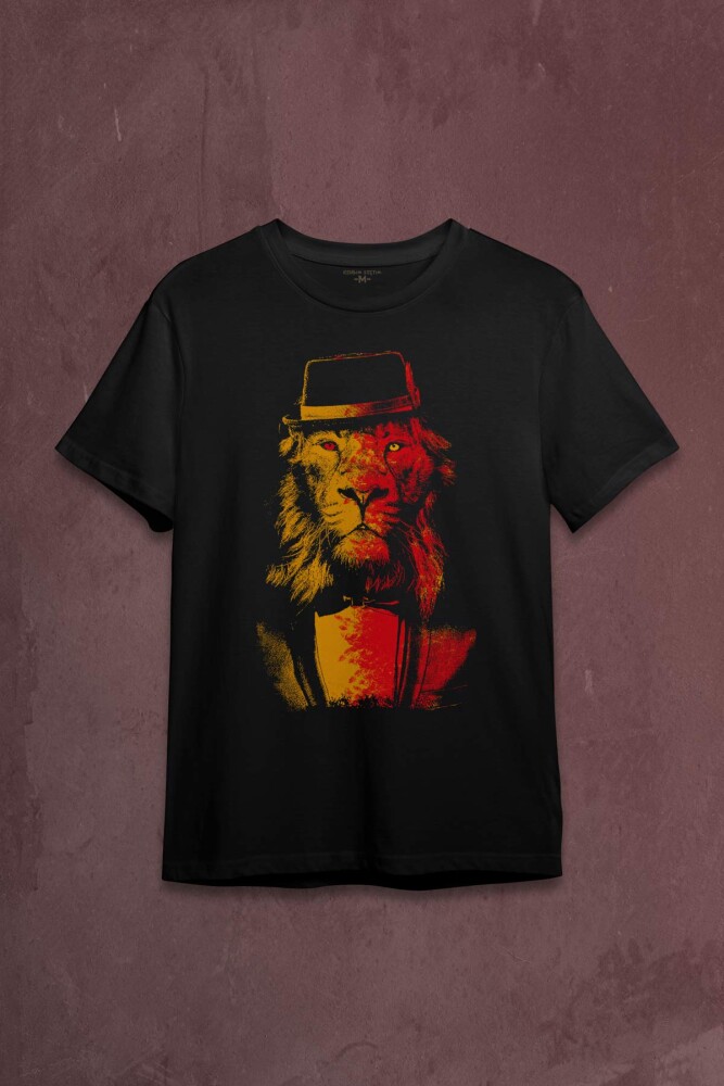 Suit Up Takım Elbiseli Aslan Modern Kıravat Arslan Baskılı Tişört Unisex T-shirt - 1