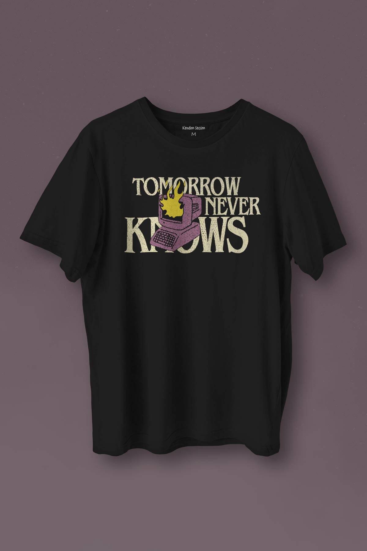 Unisex T-shirt Tomorrow Never Knows y2k Future Vintage Sokak Siyah Baskılı Tişört - 1