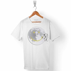 UZAYDA AY BOYAYAN ASTRONOT COSMOS NASA ERKEK TİŞÖRT - 1