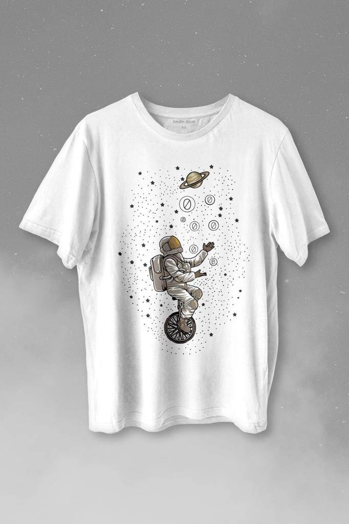 Uzayda Jonglör Astronot Top Çeviren Hokkabaz Cosmos Baskılı Tişört Unisex T-shirt - 1