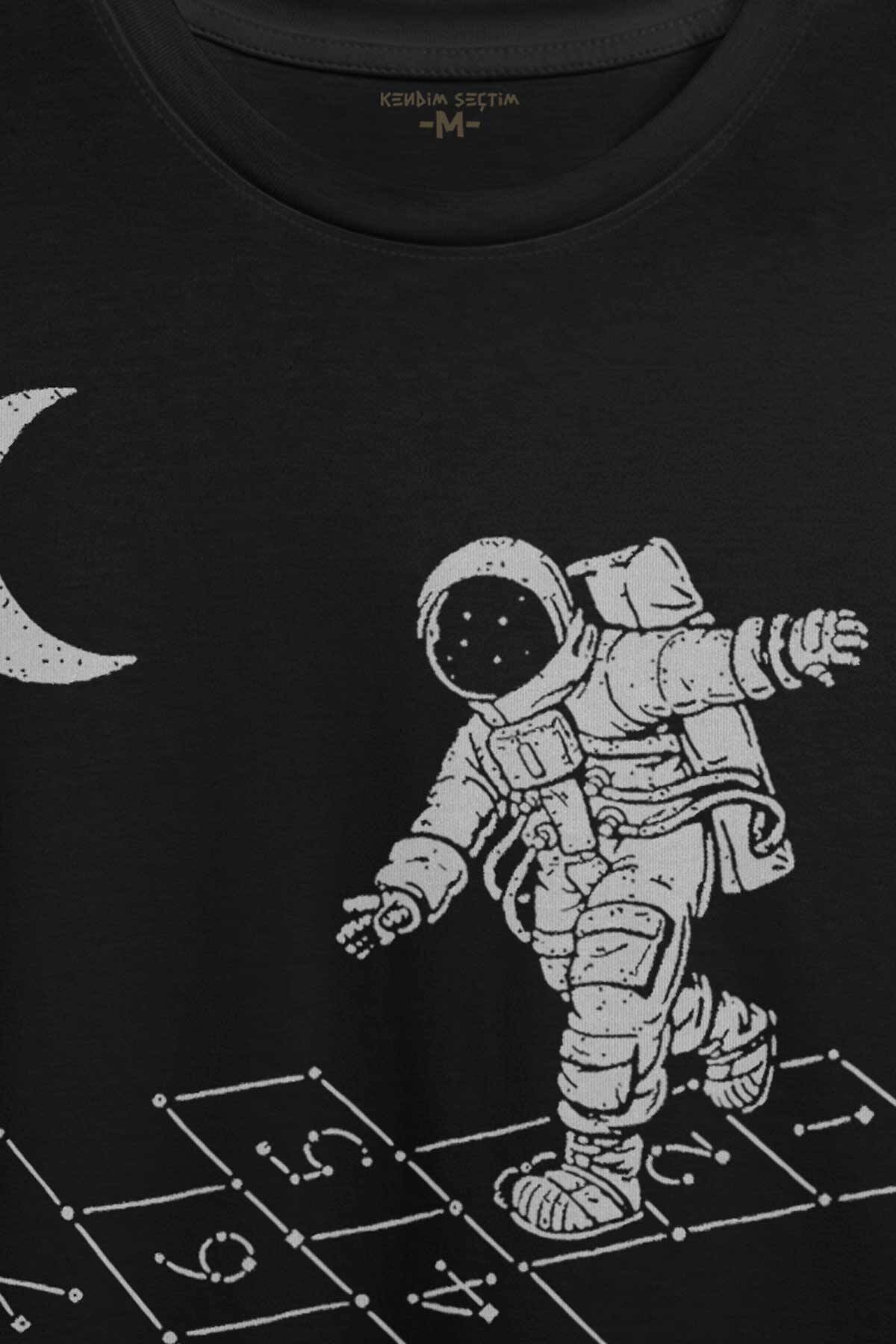Uzayda Sek Sek Oyun Seksek Astronot Cosmos Baskılı Tişört Unisex T-shirt (1)
