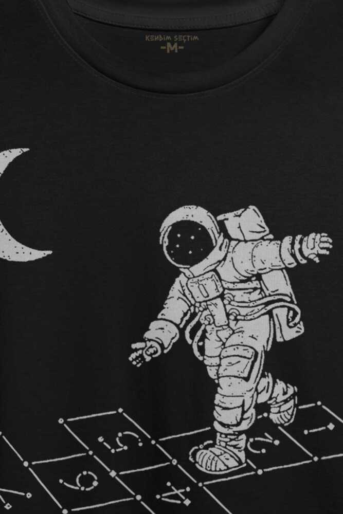 Uzayda Sek Sek Oyun Seksek Astronot Cosmos Baskılı Tişört Unisex T-shirt (1)